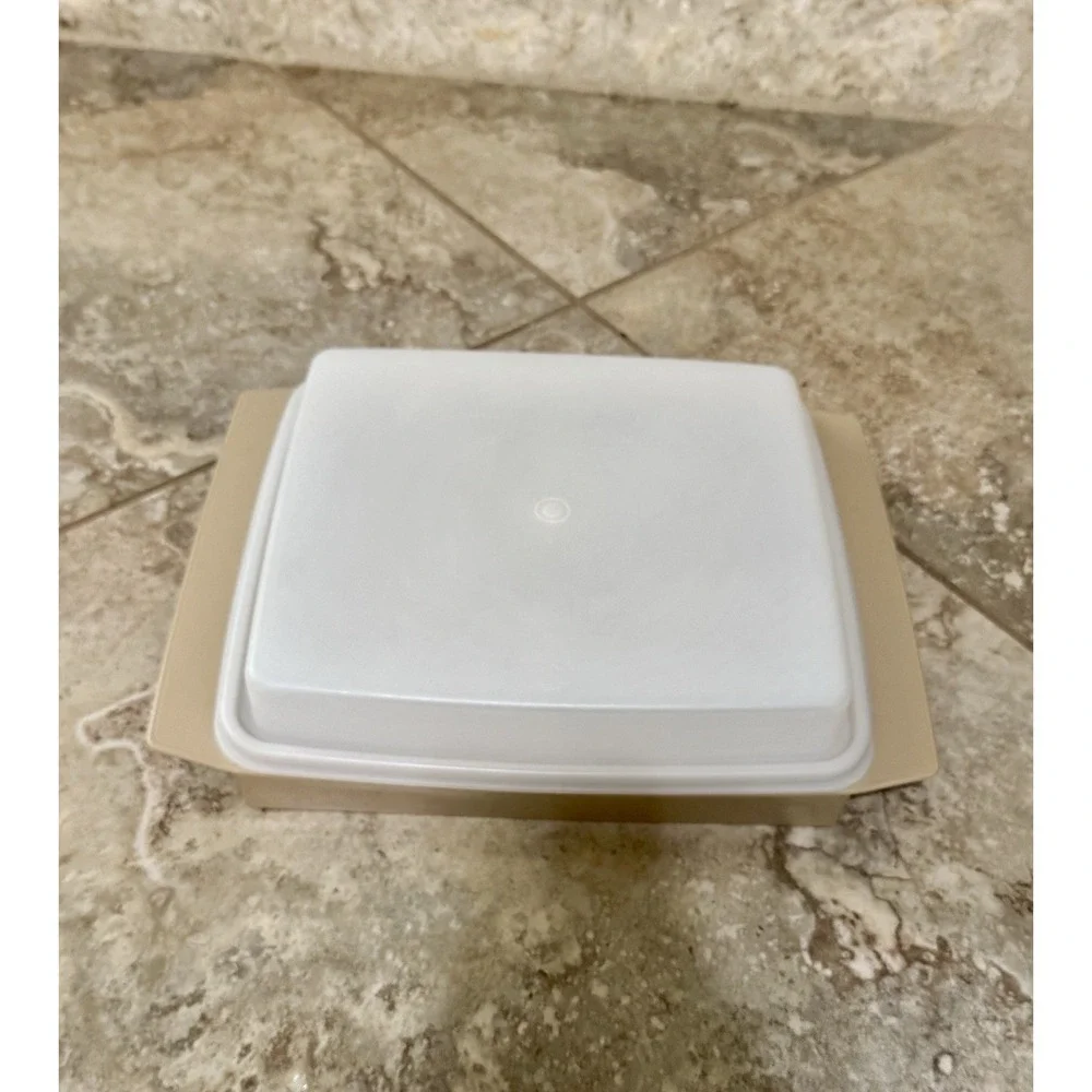 Vintage Beige Tupperware Deviled‎ Egg Keeper Carrier Tray No Inserts